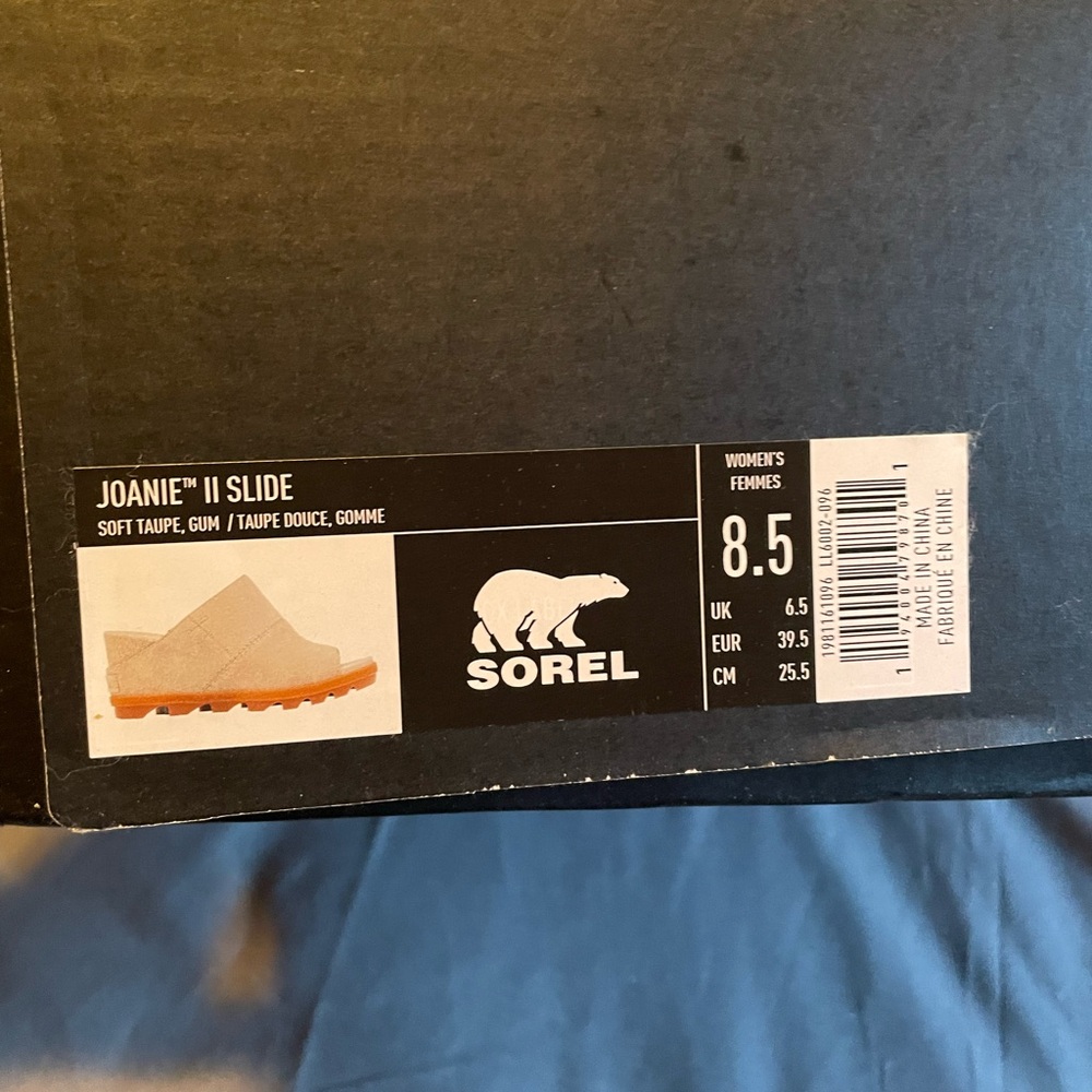 New in box Sorel Joanie II Slide in soft taupe sz 8.5